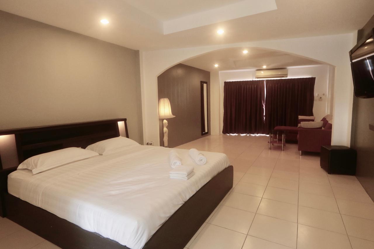 C&C Residence Bistro Restaurant Pattaya Dış mekan fotoğraf