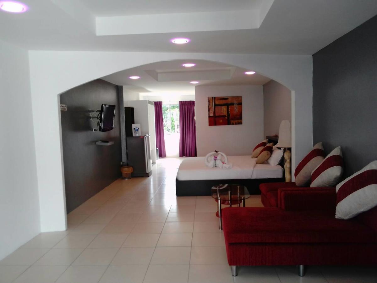 C&C Residence Bistro Restaurant Pattaya Dış mekan fotoğraf