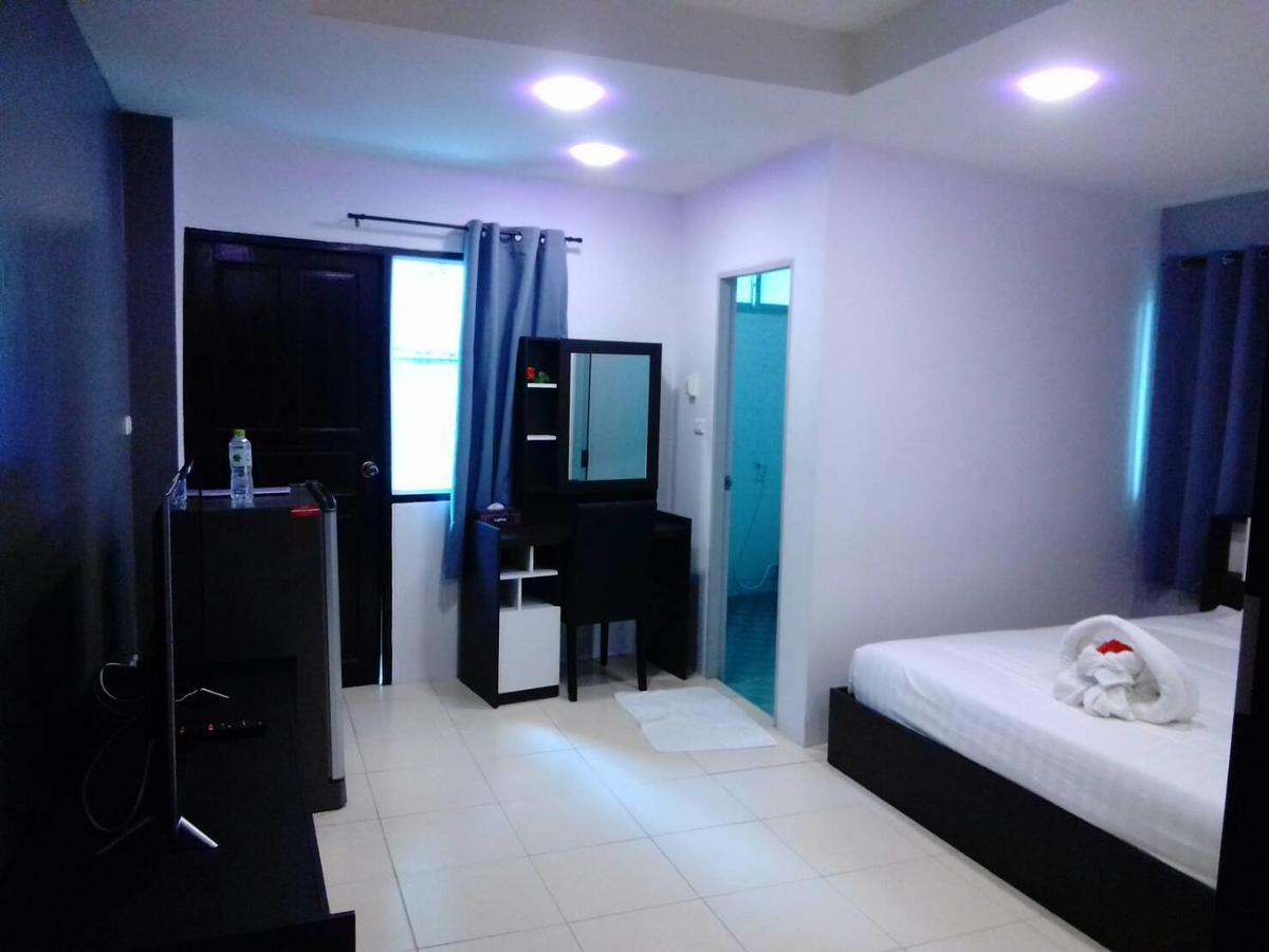 C&C Residence Bistro Restaurant Pattaya Dış mekan fotoğraf