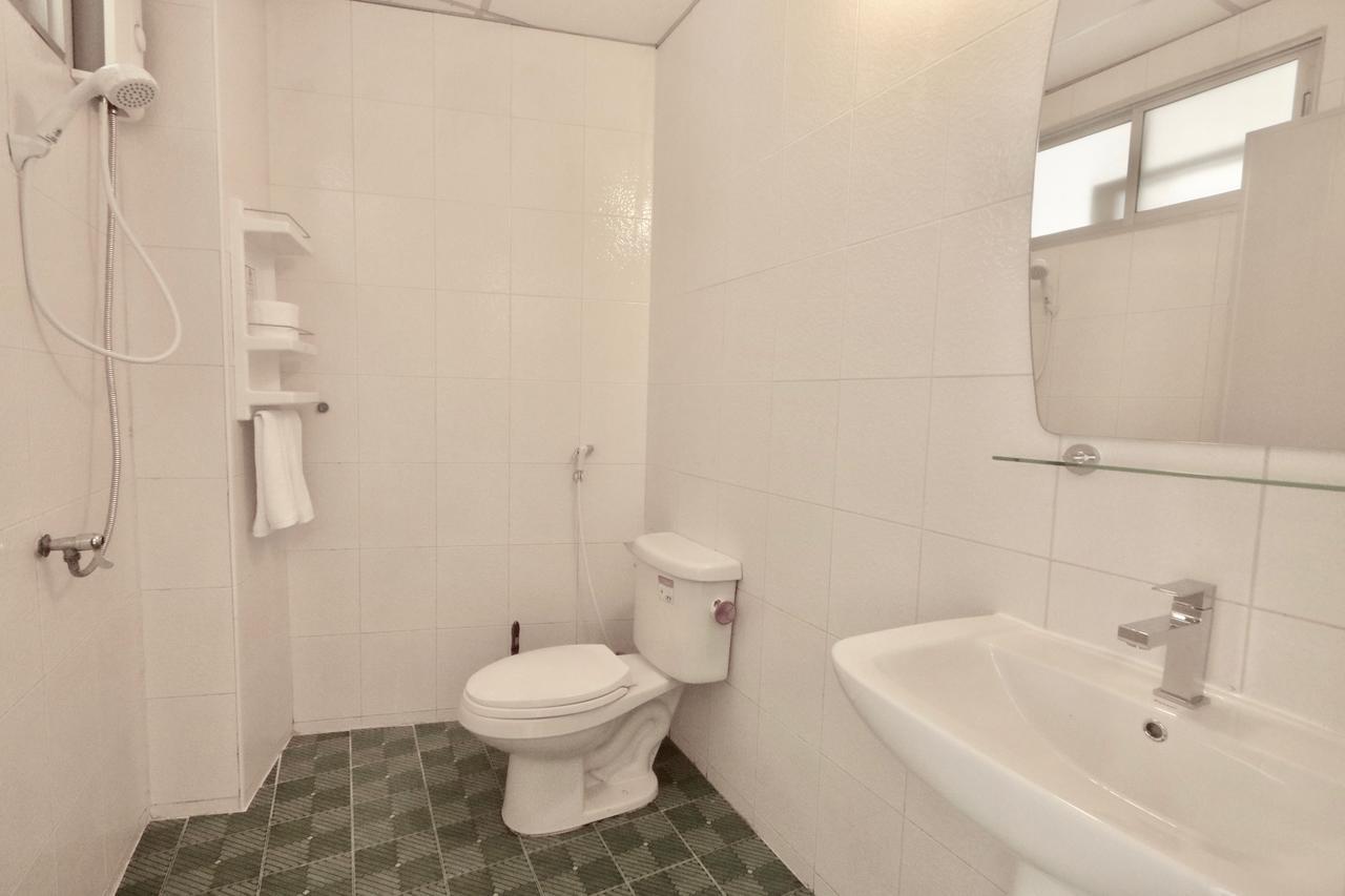 C&C Residence Bistro Restaurant Pattaya Dış mekan fotoğraf