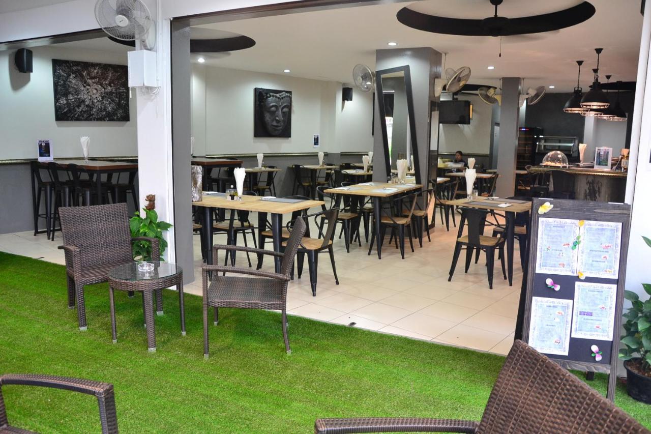 C&C Residence Bistro Restaurant Pattaya Dış mekan fotoğraf